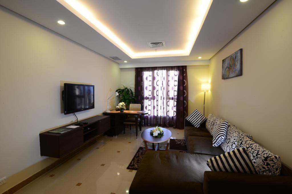 The Venue Resident (Adults Only) Aparthotel Кувейт Стая снимка