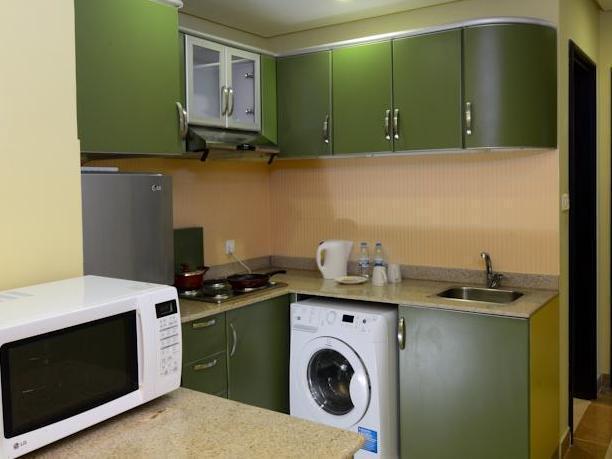 The Venue Resident (Adults Only) Aparthotel Кувейт Екстериор снимка