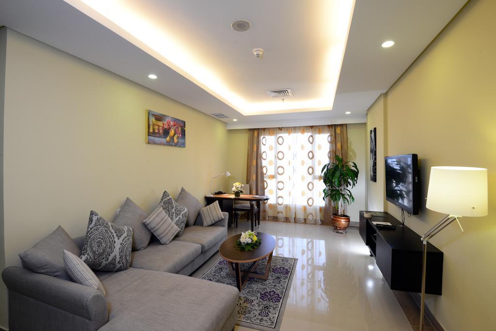 The Venue Resident (Adults Only) Aparthotel Кувейт Екстериор снимка